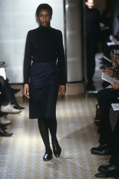 Look 25